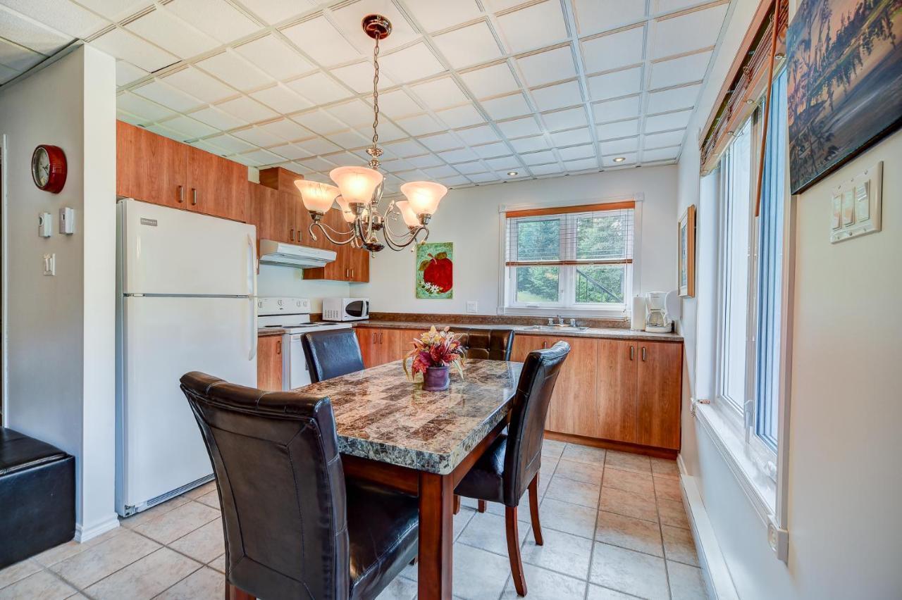 32 B De Vebron Apartman LʼAnse-Saint-Jean Kültér fotó
